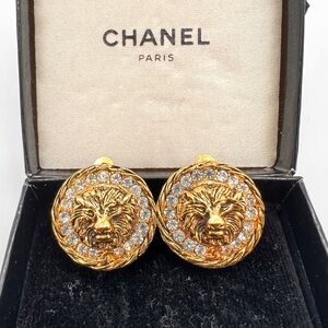 CHANEL Vintage Lion Head Rhinestone Clip Earrings in Box